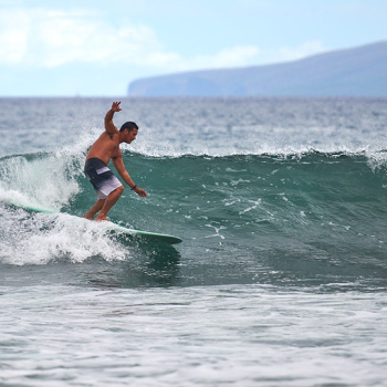 Top-10-Beginner-Surf-Breaks-in-M
